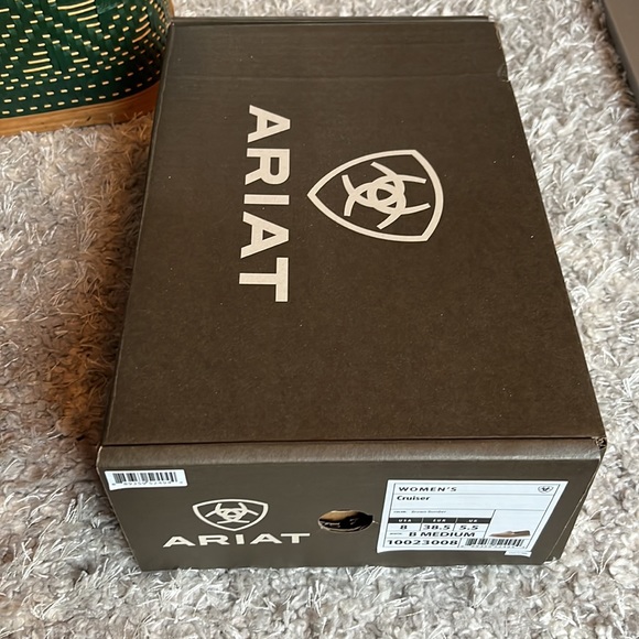 Ariat Cruisers - Picture 4 of 4